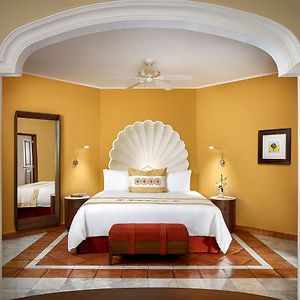 Master King Suite